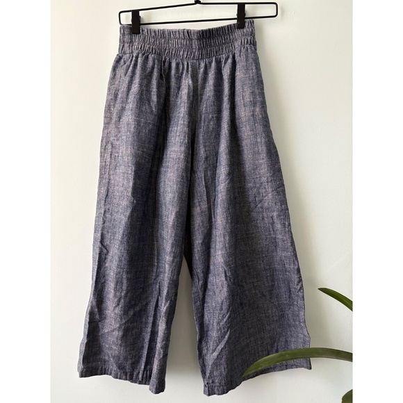 Conscious Clothing Chambray Linen wide leg crop pants - Picture 5 of 5
